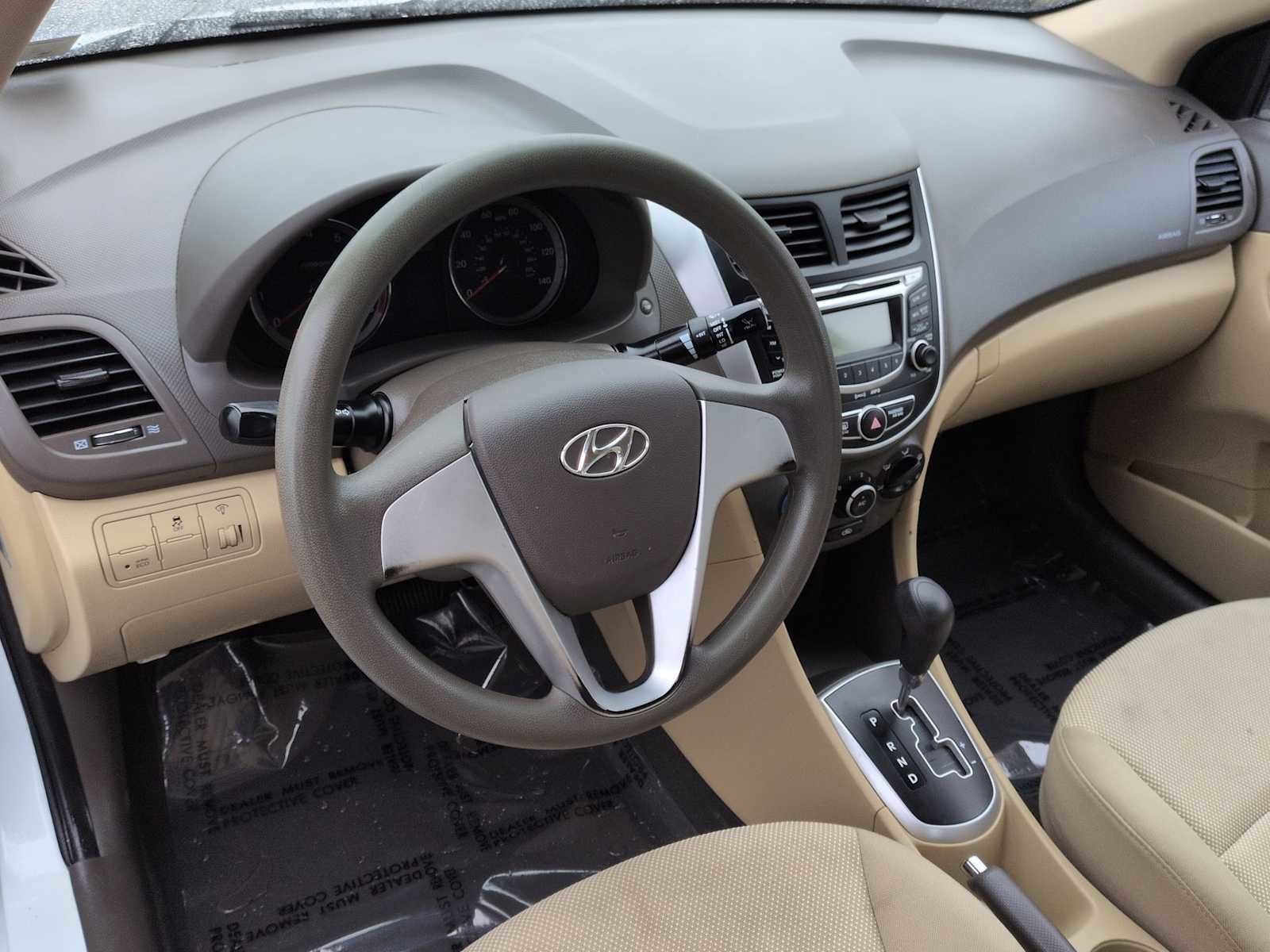 Used 2013 Hyundai Accent GLS FWD image 10