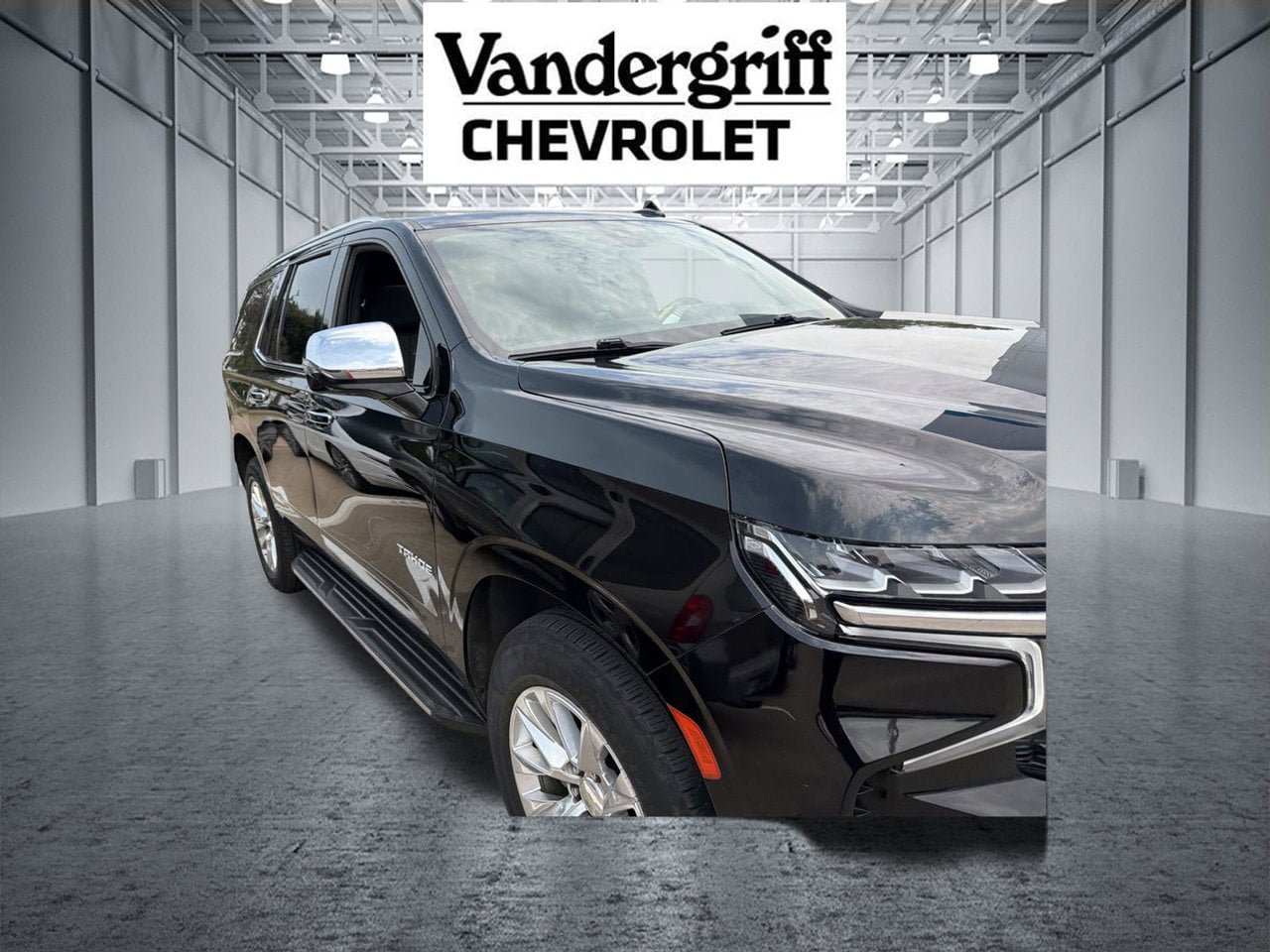 Used 2021 Chevrolet Tahoe Premier w/ Premium Package RWD image 6