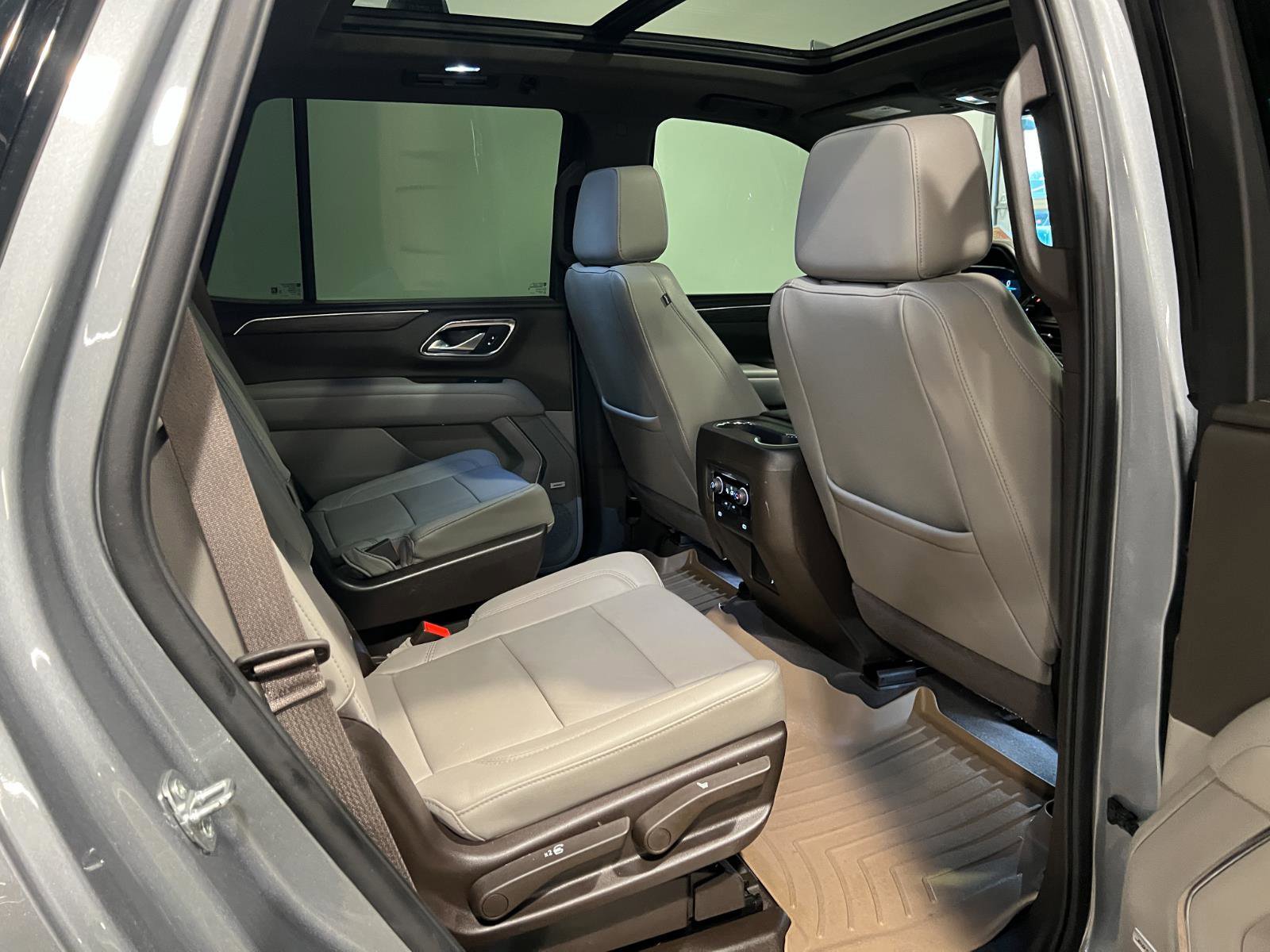 Used 2023 Chevrolet Tahoe Z71 image 37