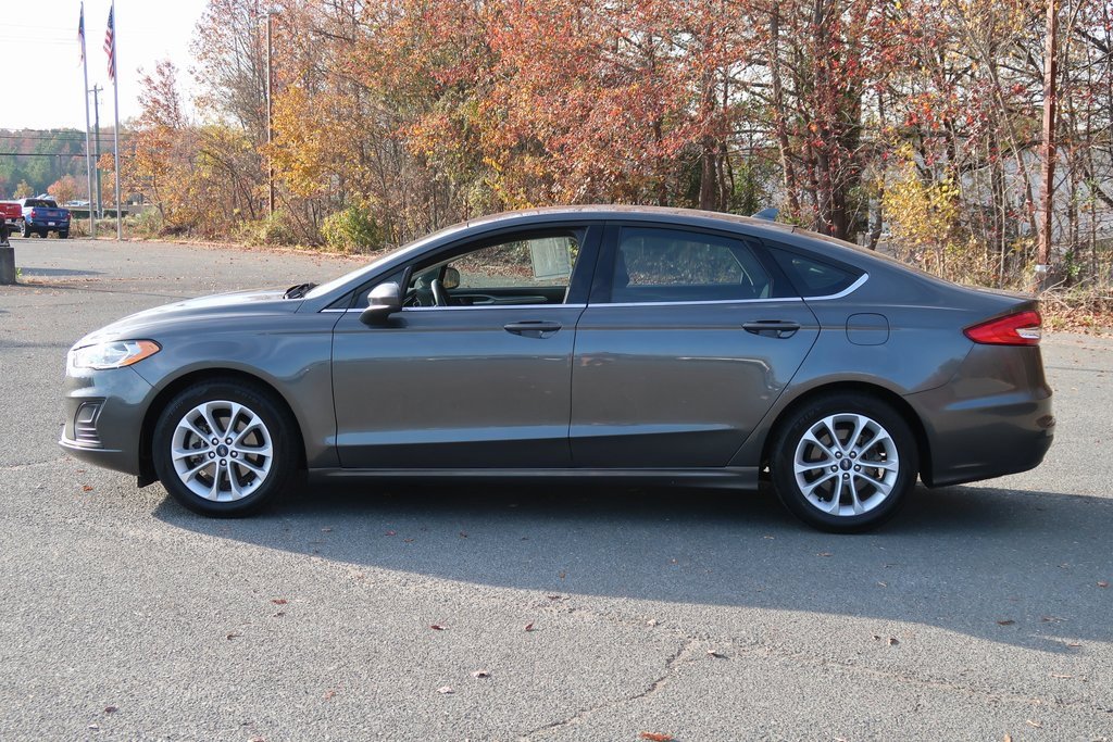 Used 2020 Ford Fusion SE image 8