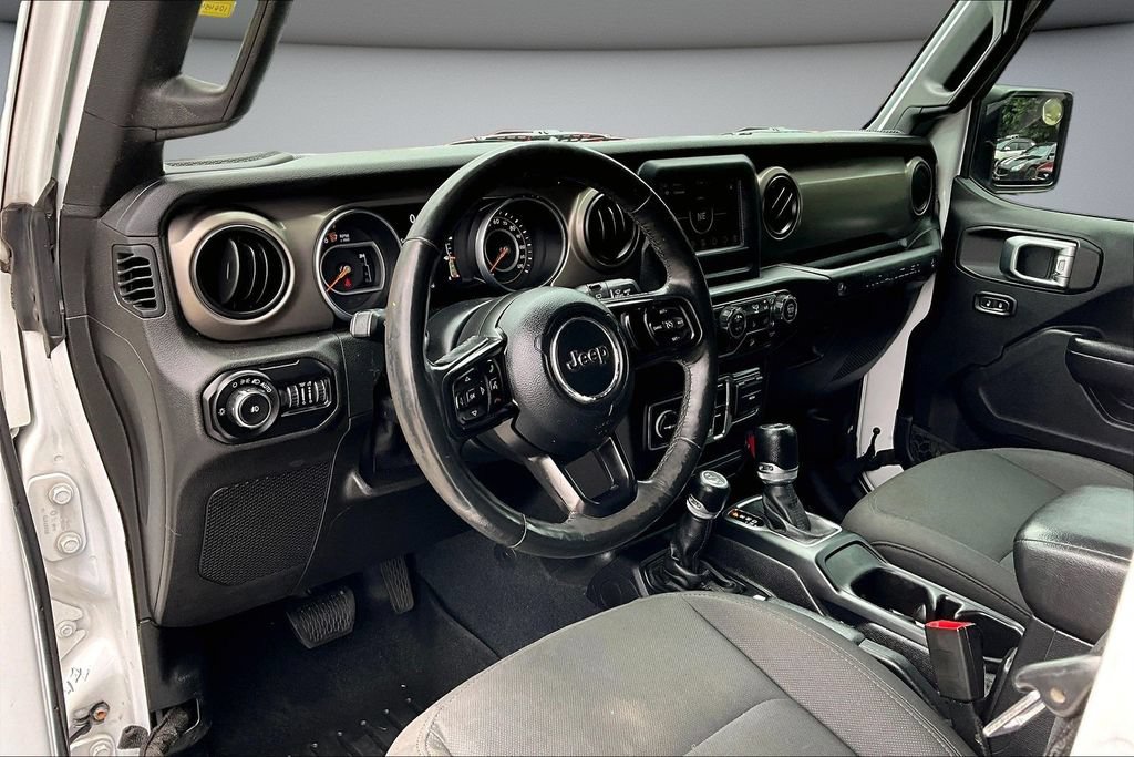 Used 2018 Jeep Wrangler Unlimited Sport S AWD/4WD image 17