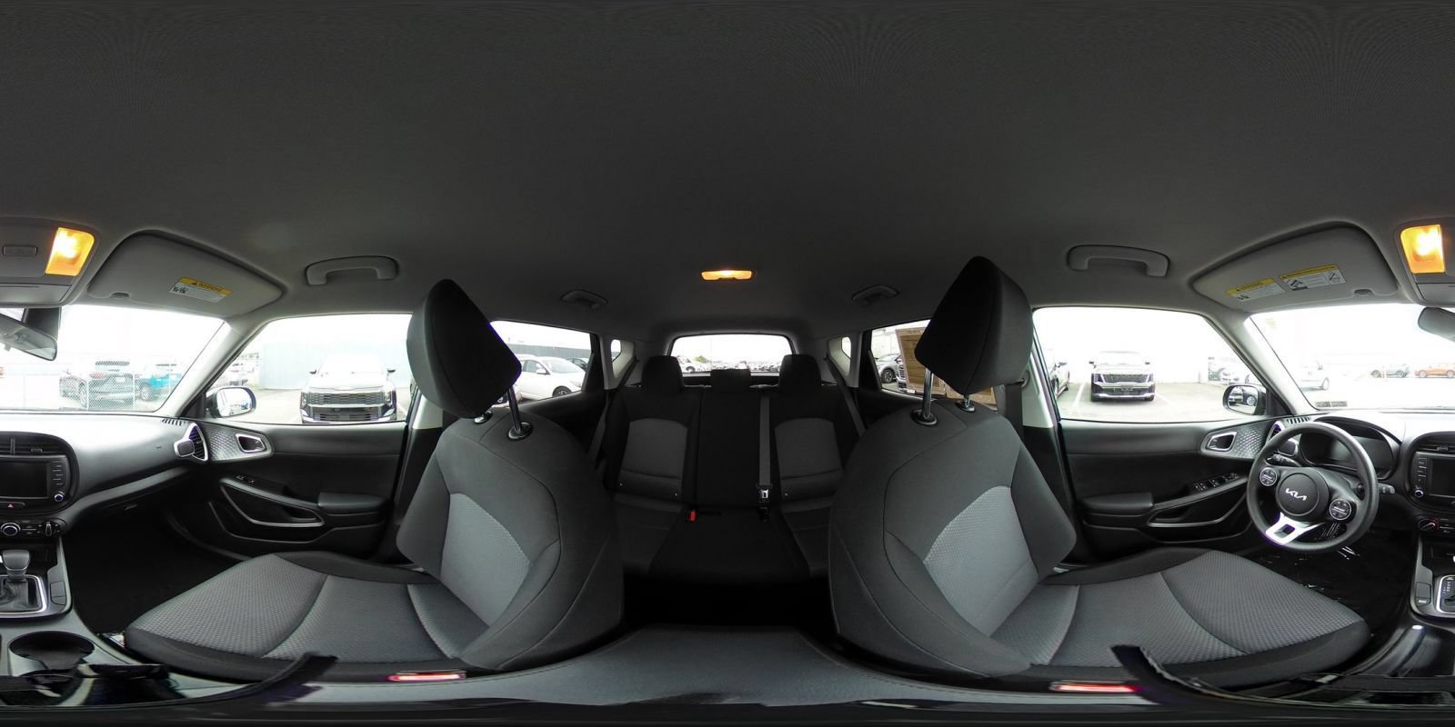 Used 2025 Kia Soul LX w/ LX Technology Package FWD image 39