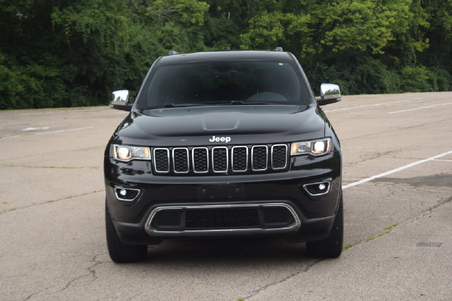 Used 2017 Jeep Grand Cherokee Limited w/ Trailer Tow Group IV AWD/4WD image 22