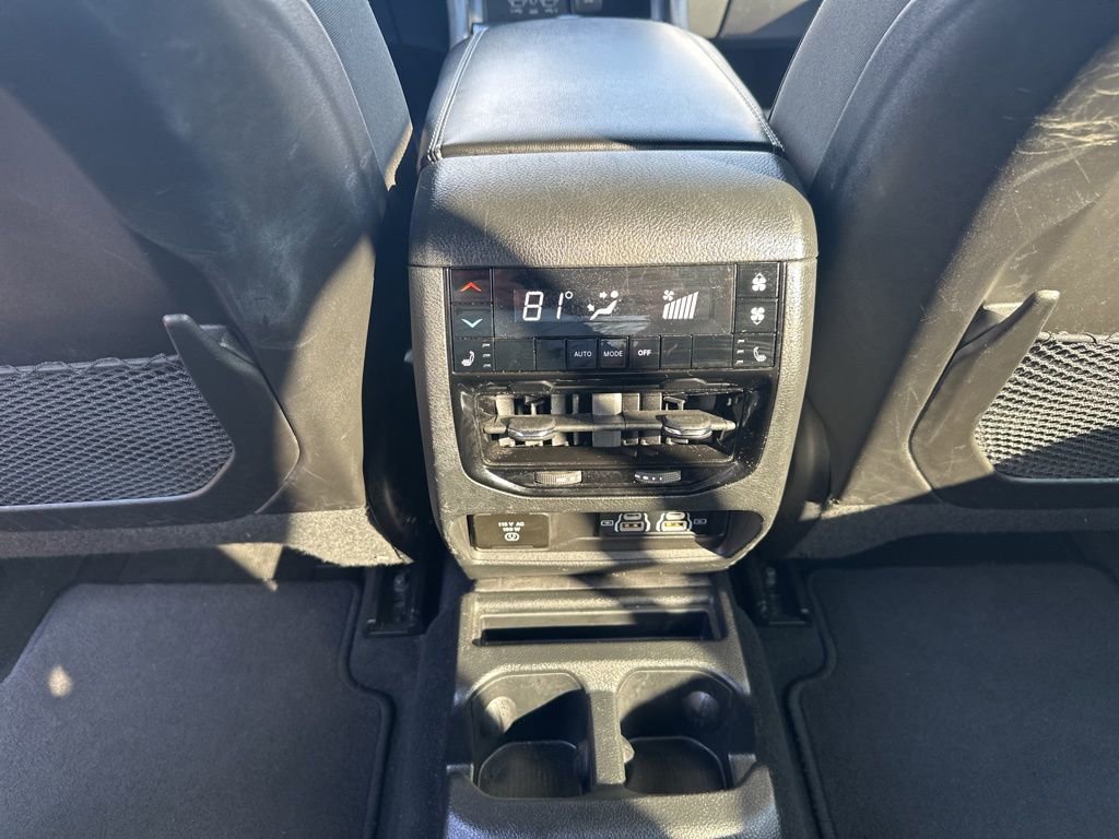 Used 2024 Jeep Grand Cherokee L Limited w/ Luxury Tech Group II image 13