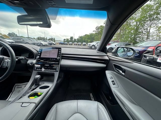 Used 2019 Toyota Avalon XLE w/ Moonroof Package FWD image 29