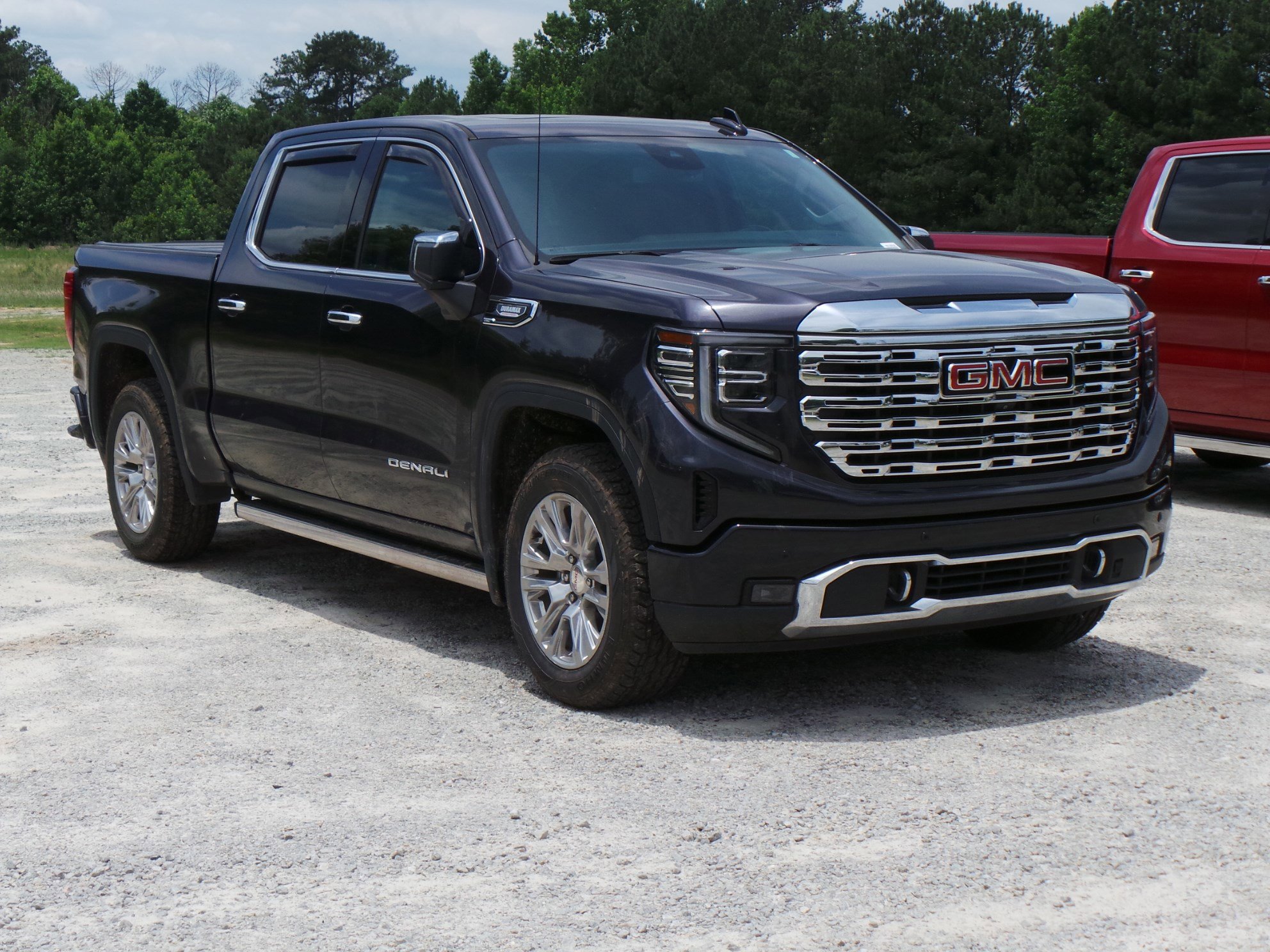 Used 2022 GMC Sierra 1500 Denali AWD/4WD image 2