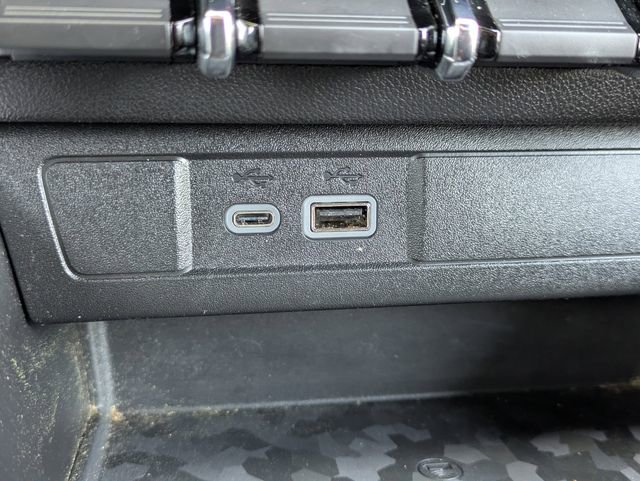 Used 2024 Chevrolet Colorado ZR2 w/ ZR2 Convenience Package III AWD/4WD image 25