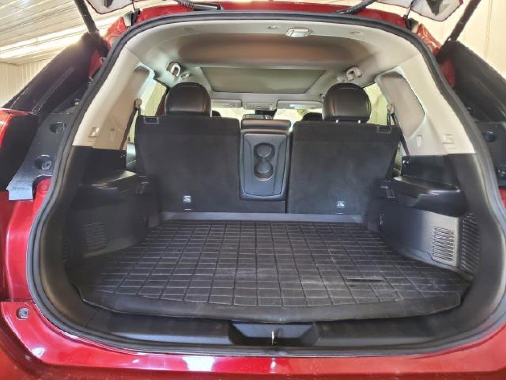 Used 2018 Nissan Rogue S AWD/4WD image 8