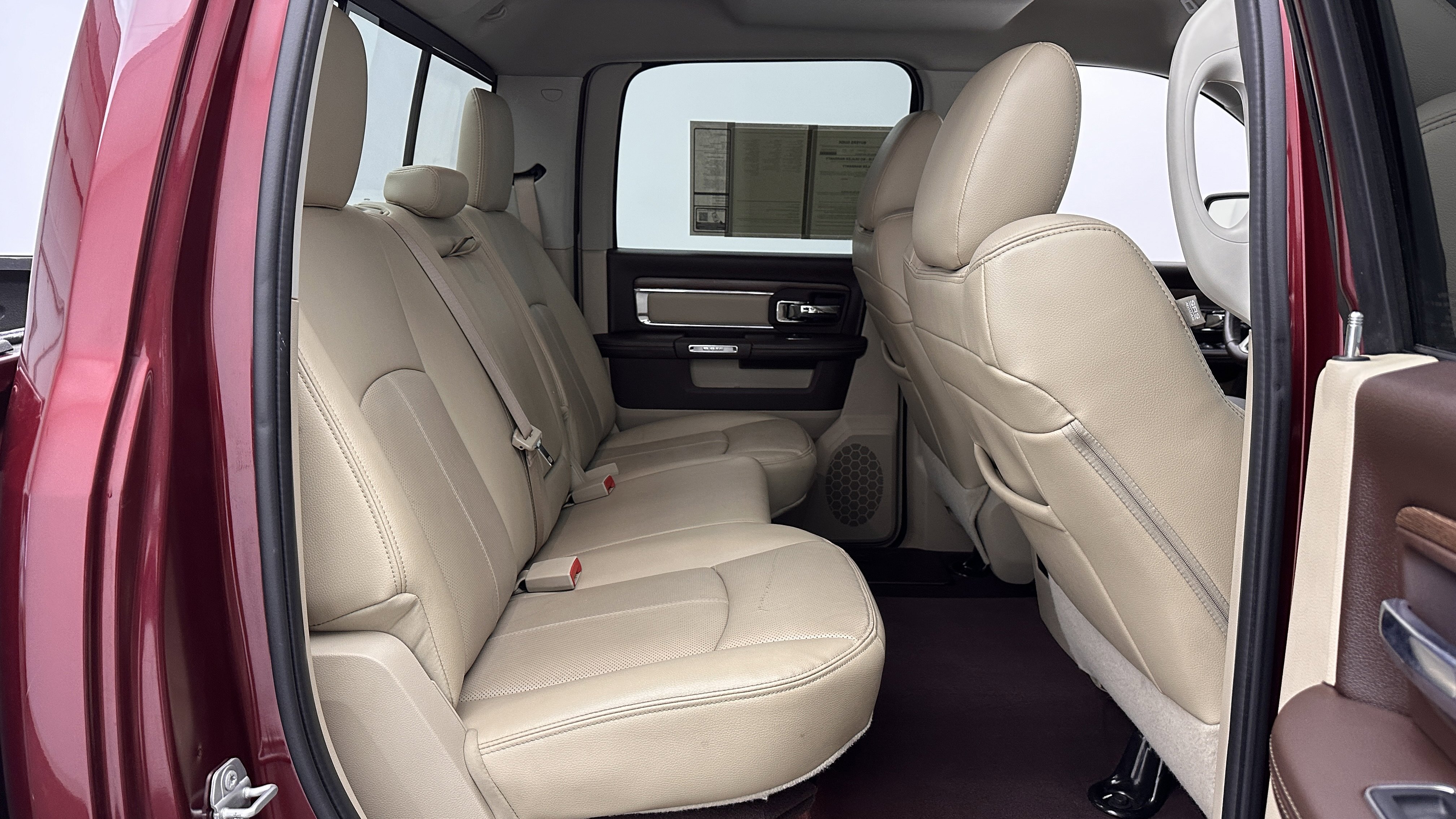 Used 2019 RAM 1500 Laramie w/ Convenience Group image 29