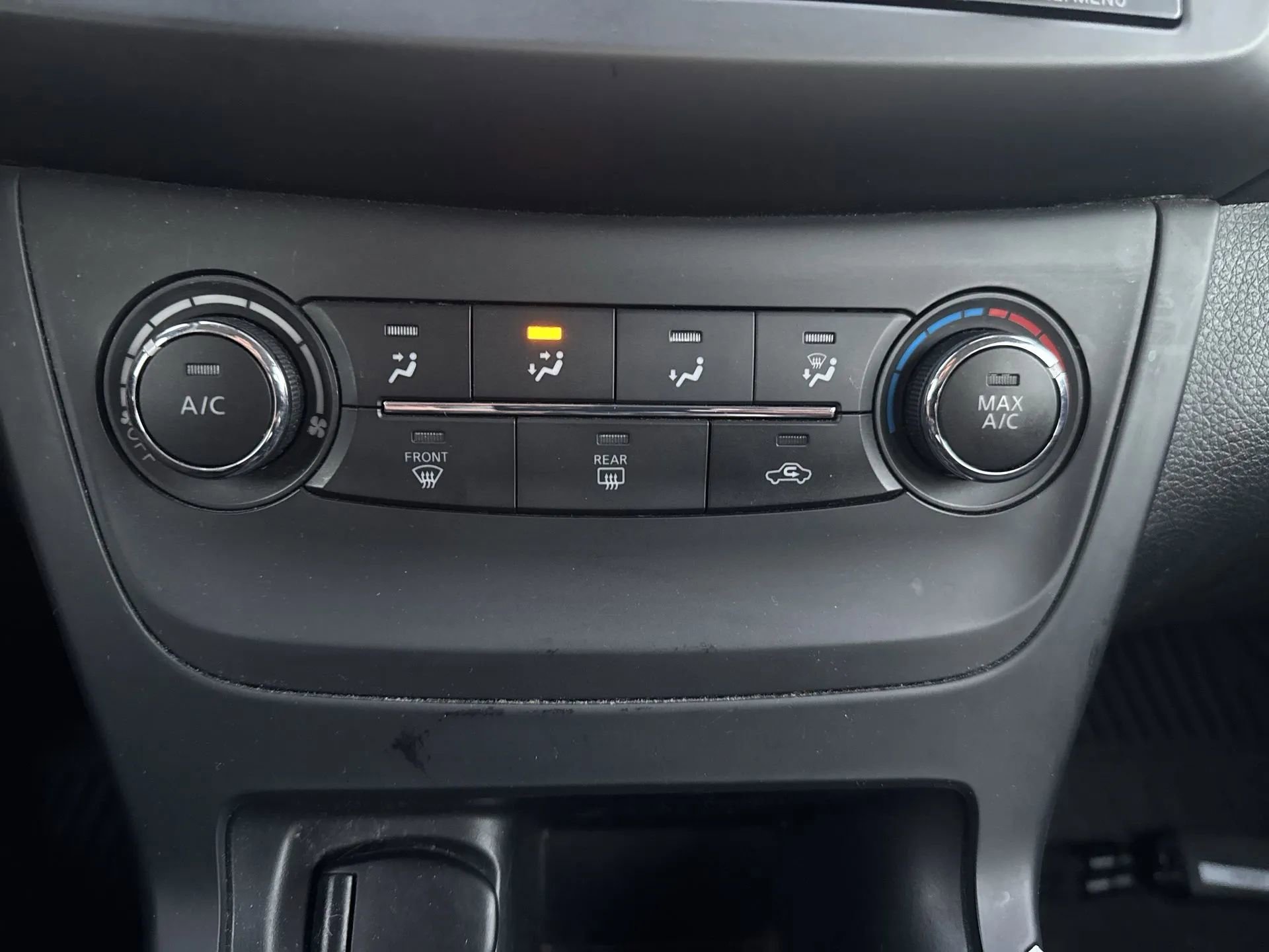 Used 2017 Nissan Sentra S image 20