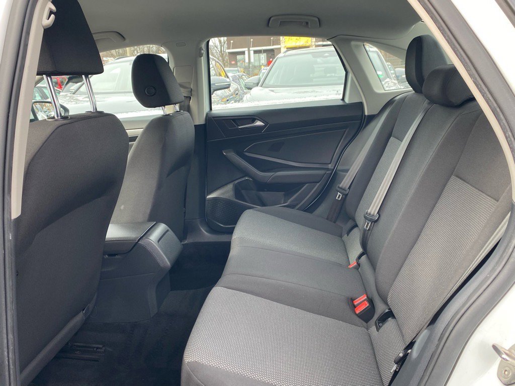 Used 2021 Volkswagen Jetta S image 18