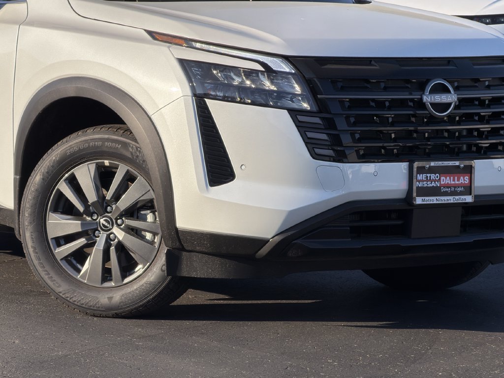 New 2026 Nissan Pathfinder SV FWD image 7
