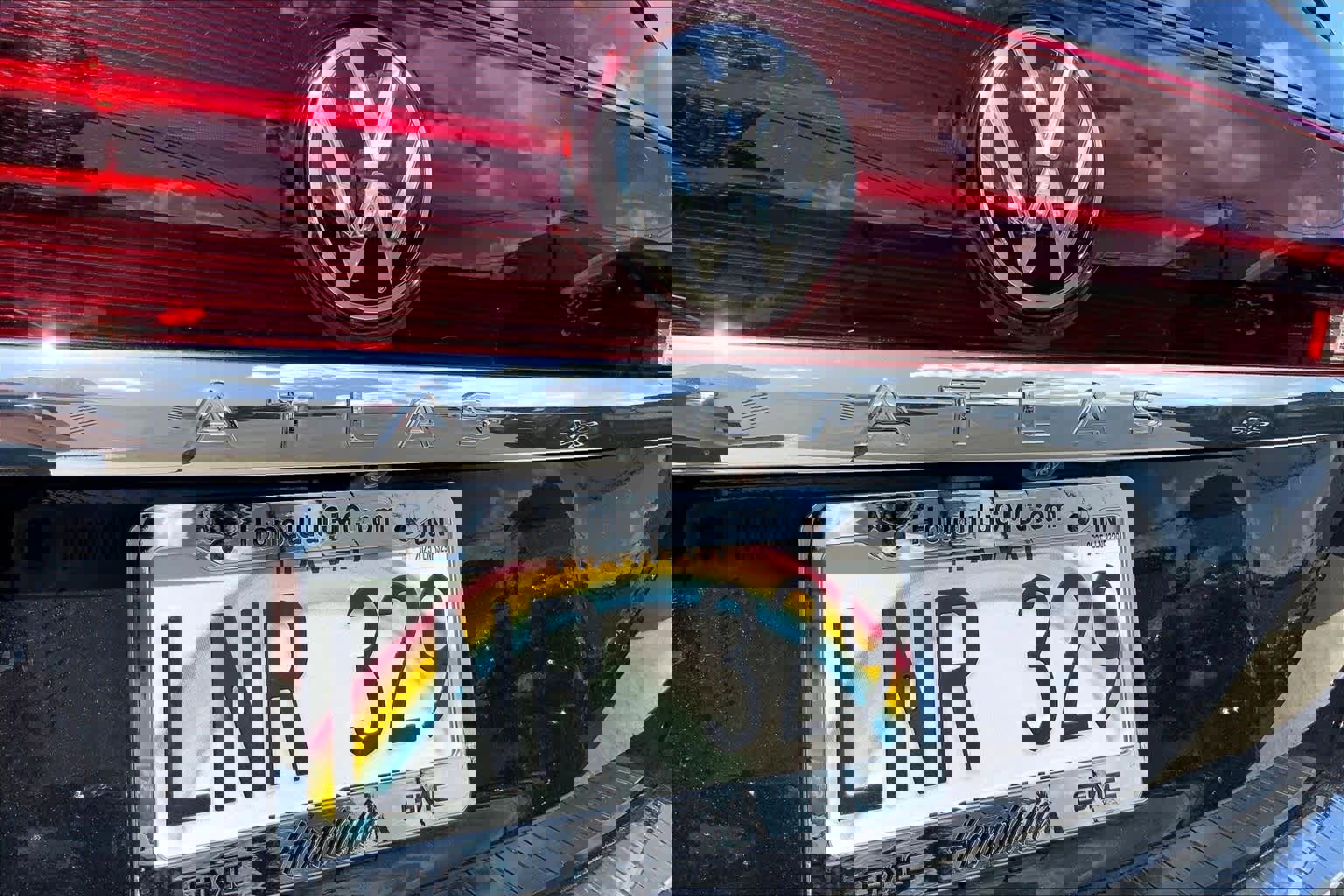 Used 2024 Volkswagen Atlas SEL Premium R-Line image 8