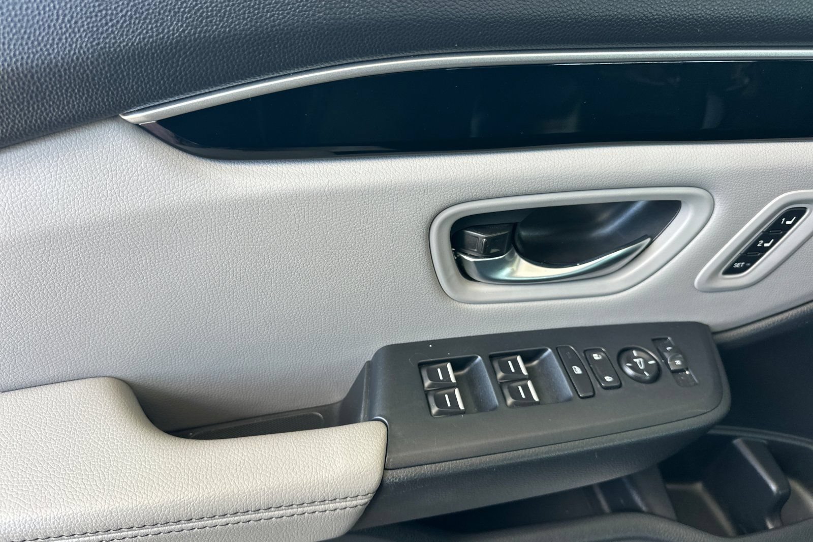 Used 2024 Honda Pilot EX-L image 11