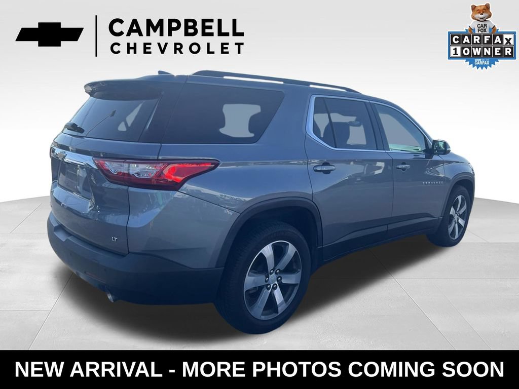 Used 2021 Chevrolet Traverse LT w/ LT Premium Package AWD/4WD image 5