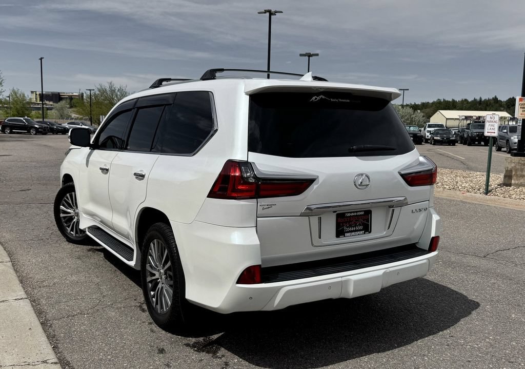 Used 2018 Lexus LX 570 4WD image 6