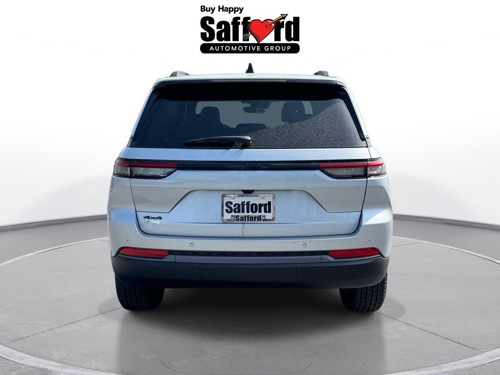 New 2026 Jeep Grand Cherokee Altitude AWD/4WD image 7