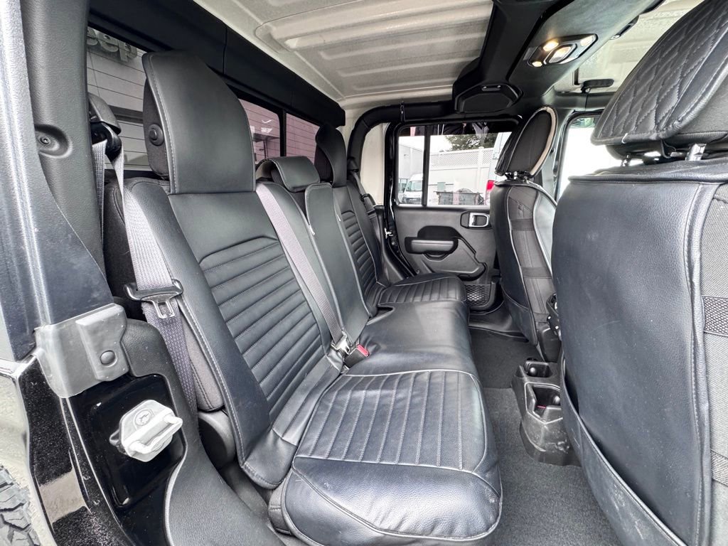 Certified 2022 Jeep Gladiator Willys image 21