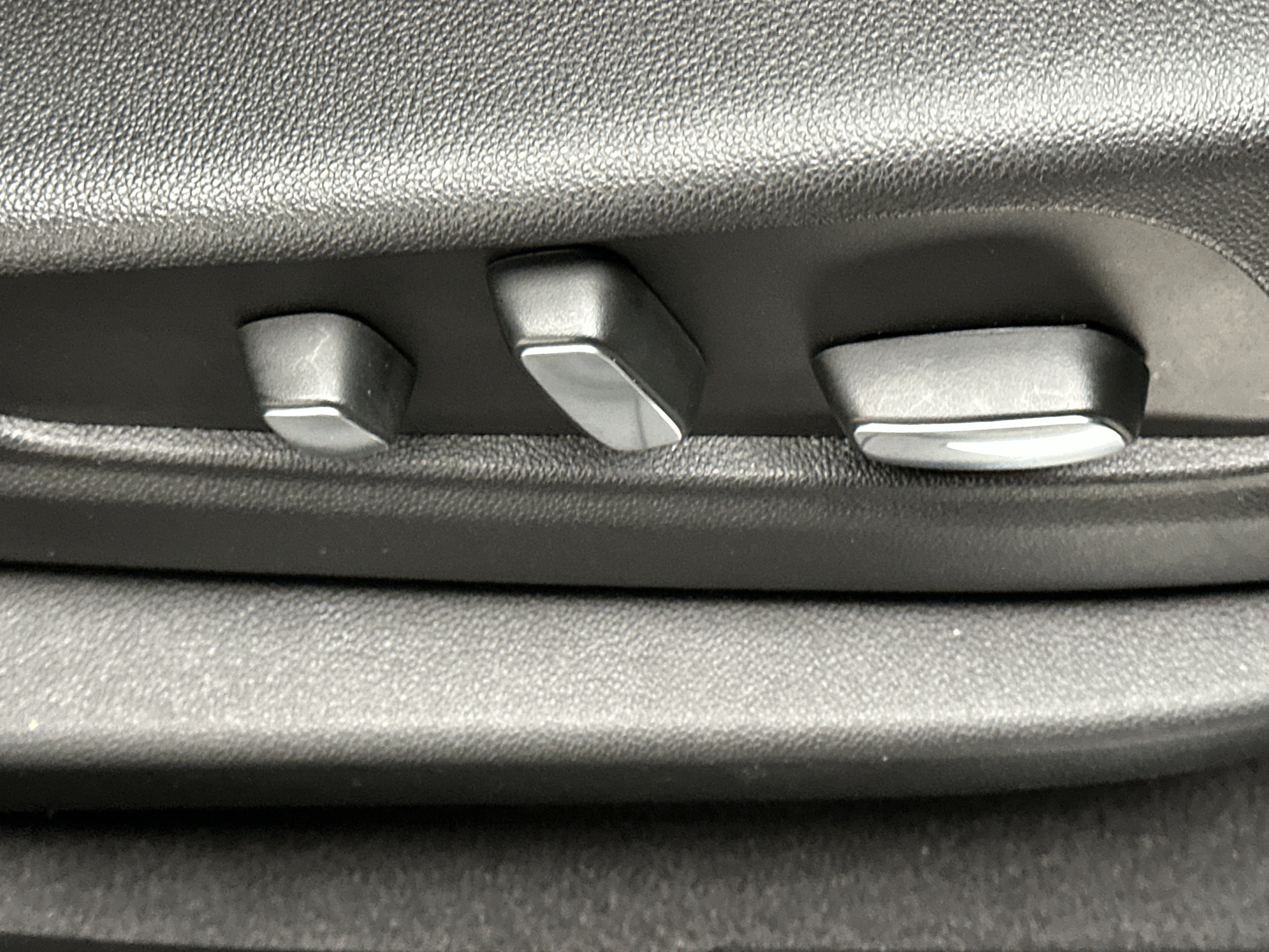 Used 2025 Cadillac XT5 Premium Luxury image 26