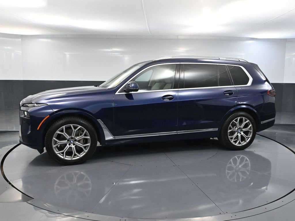 Used 2023 BMW X7 xDrive40i w/ Executive Package image 12