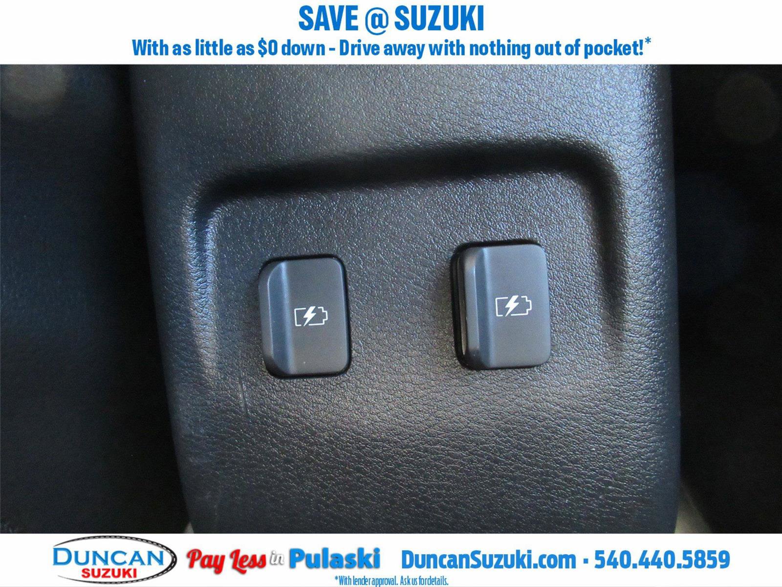 Used 2021 Nissan Kicks SR w/ SR Premium Package image 29