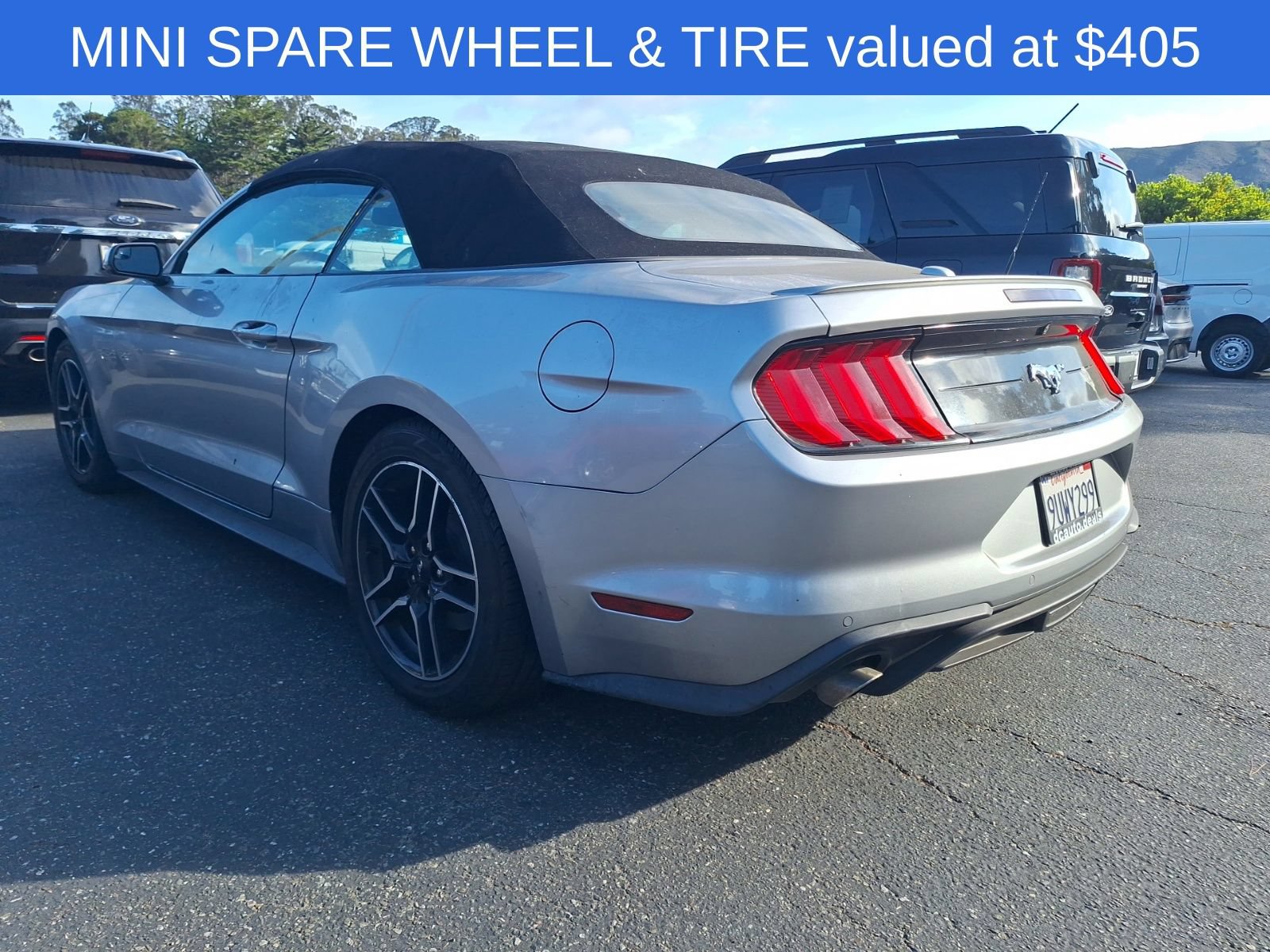 Used 2020 Ford Mustang Premium RWD image 5
