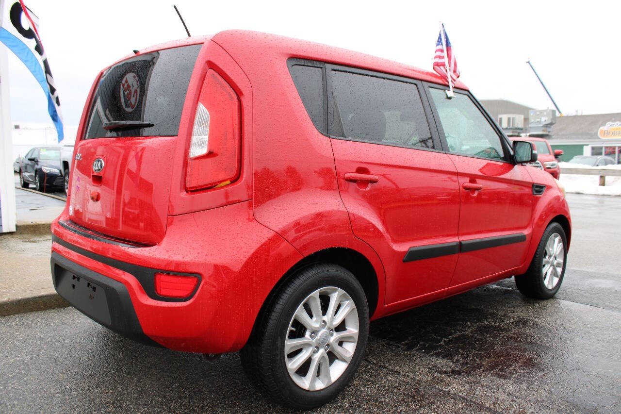 Used 2013 Kia Soul + w/ Audio Pkg image 11