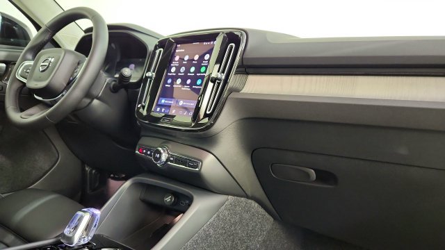 New 2026 Volvo XC40 B5 Plus w/ Climate Package AWD/4WD image 34