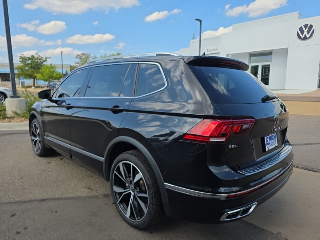 Used 2022 Volkswagen Tiguan SEL R-Line AWD/4WD image 3