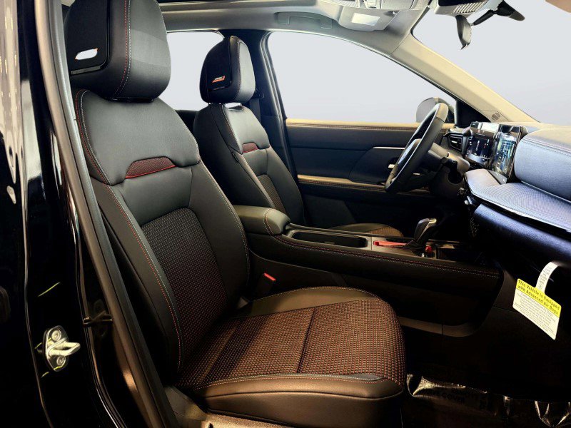 New 2026 Nissan Kicks SR w/ SR Premium Package image 31