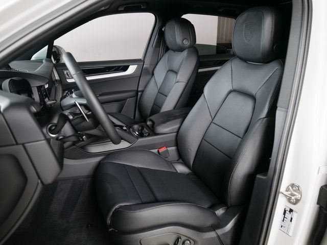New 2026 Porsche Cayenne AWD/4WD image 5