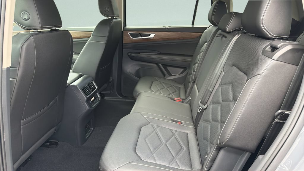 New 2026 Volkswagen Atlas SE FWD image 29