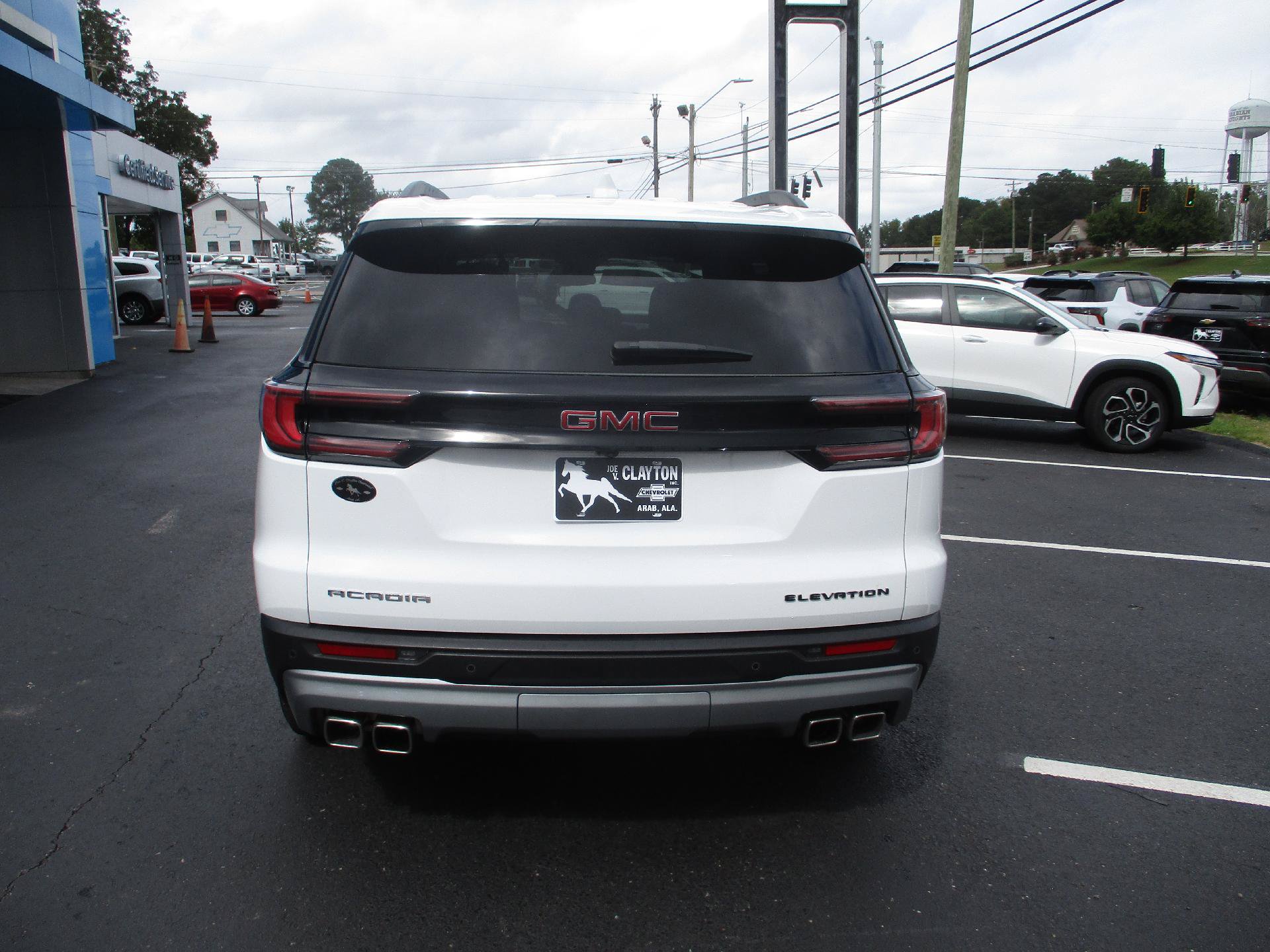 Used 2025 GMC Acadia Elevation FWD image 4