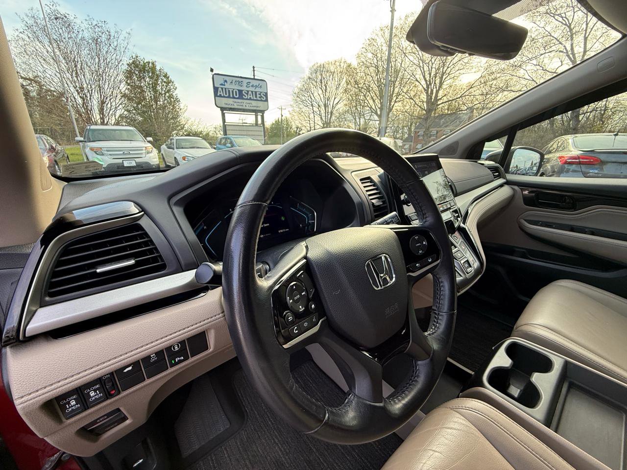 Used 2022 Honda Odyssey Touring image 14