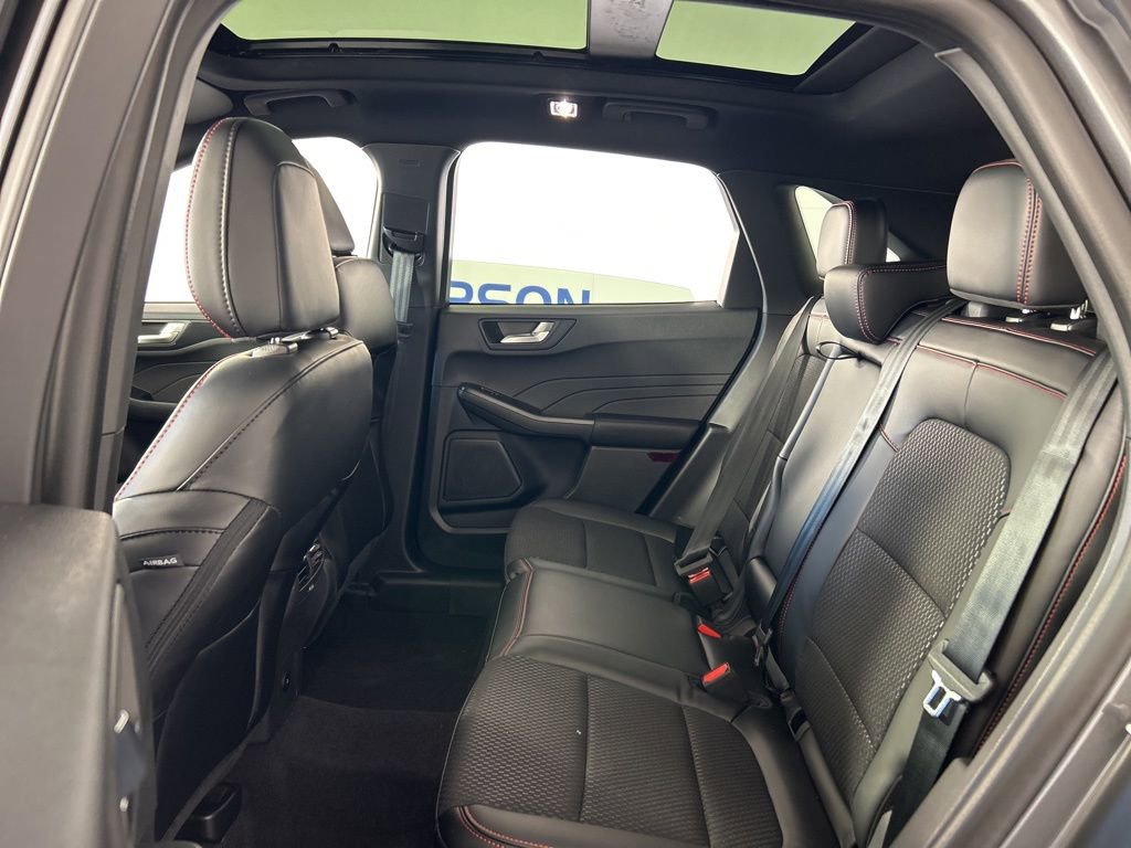 New 2026 Ford Escape ST-Line w/ Tech Pack #1 image 32