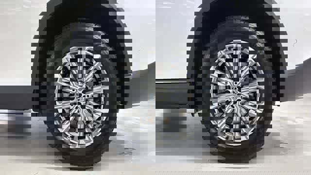 Used 2026 Mercedes-Benz GLC 300 4MATIC image 15