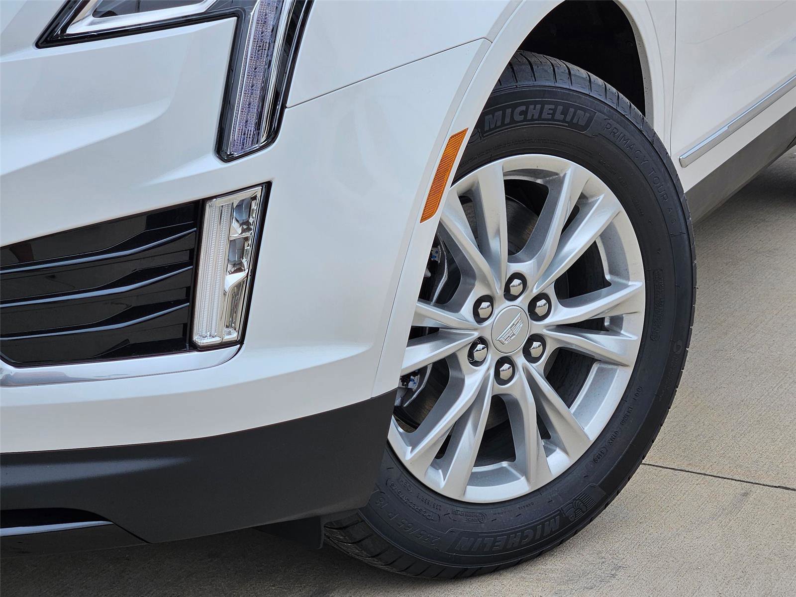 New 2026 Cadillac XT5 Luxury w/ LPO, Floor Liner Package FWD image 8