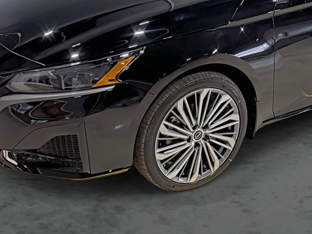 New 2026 Nissan Altima 2.5 SV AWD/4WD image 7