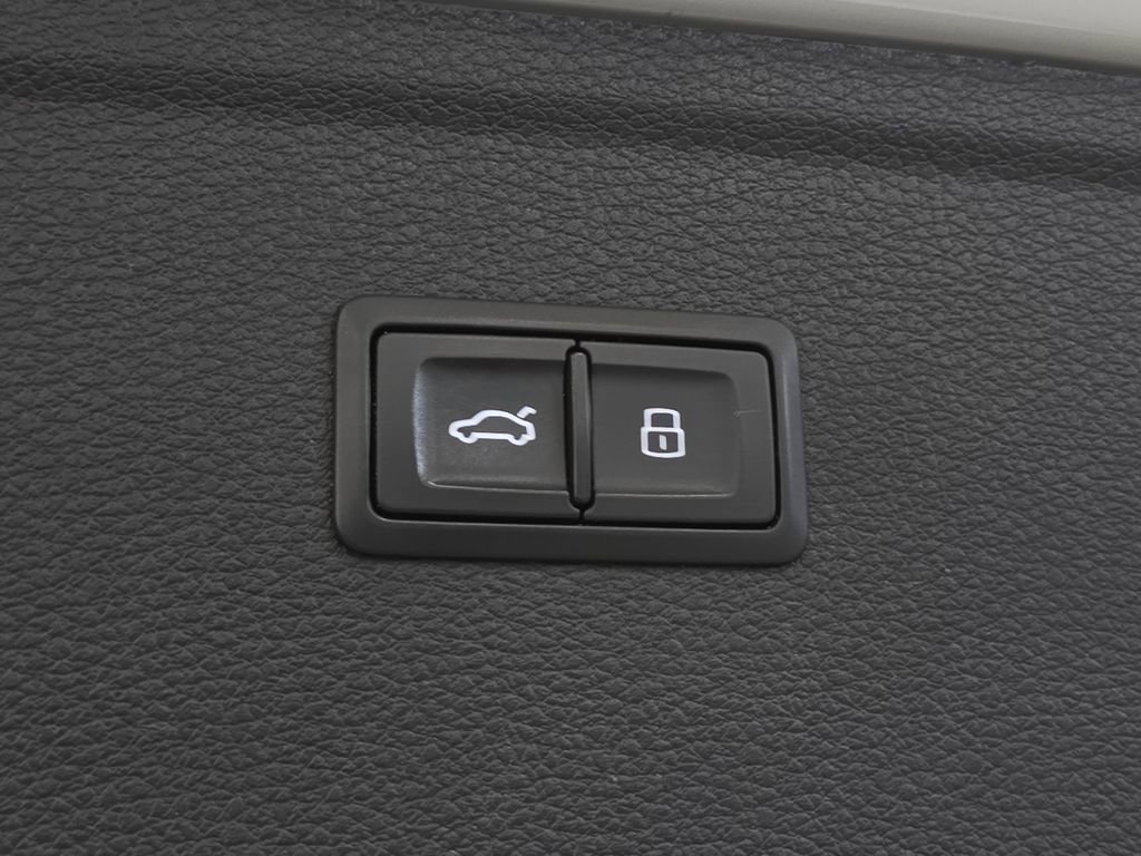 Used 2024 Audi Q5 2.0T Premium Plus image 30