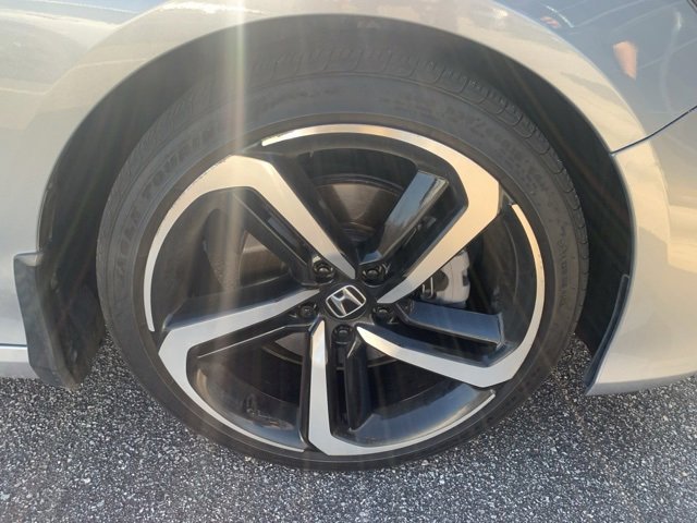 Used 2020 Honda Accord Sport image 4