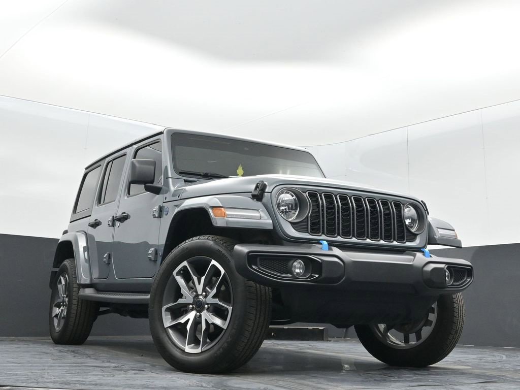 Used 2024 Jeep Wrangler Unlimited w/ Convenience Group image 29