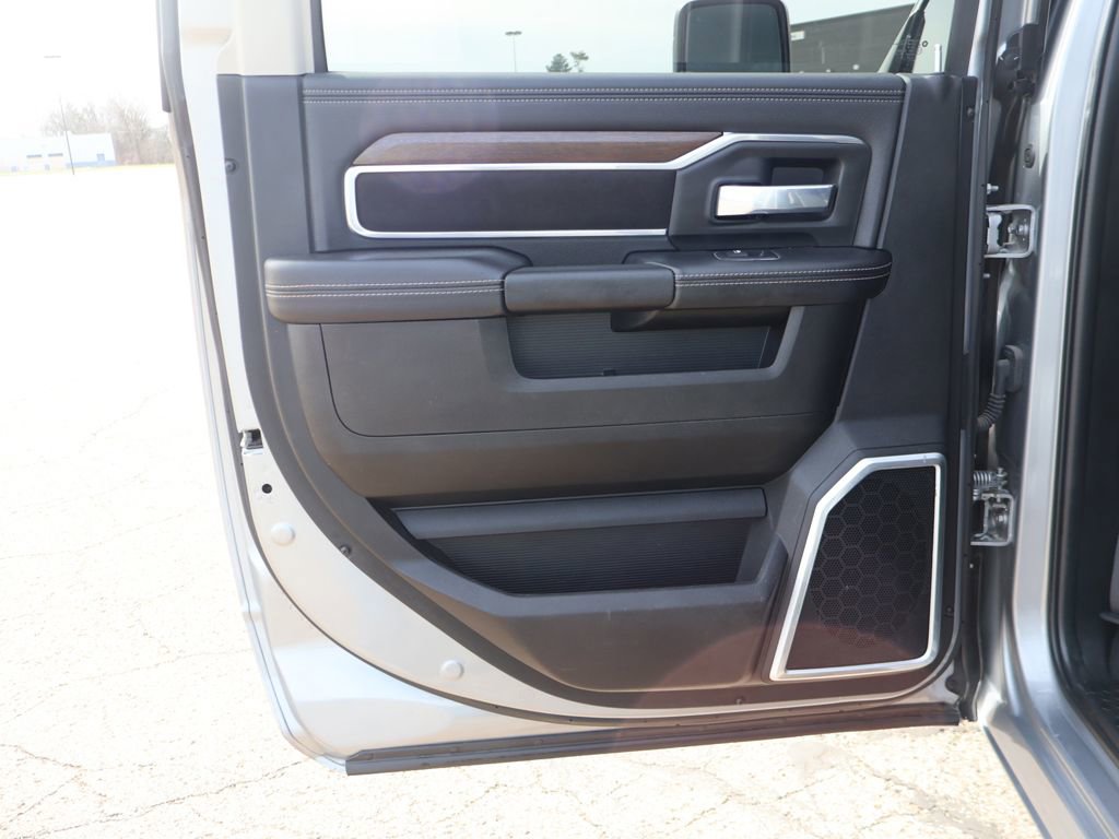 Used 2024 RAM 3500 Laramie image 23
