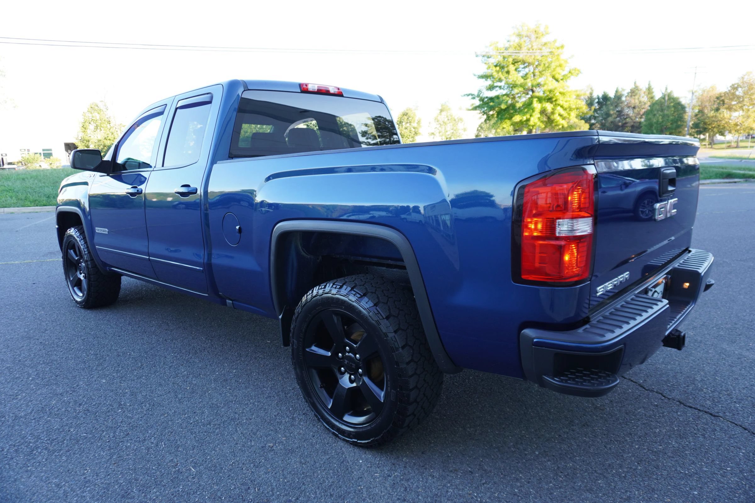 Used 2016 GMC Sierra 1500 4x4 Double Cab w/ Elevation Edition image 5