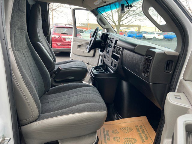 Used 2022 Chevrolet Express 2500 w/ Driver Convenience Package image 27