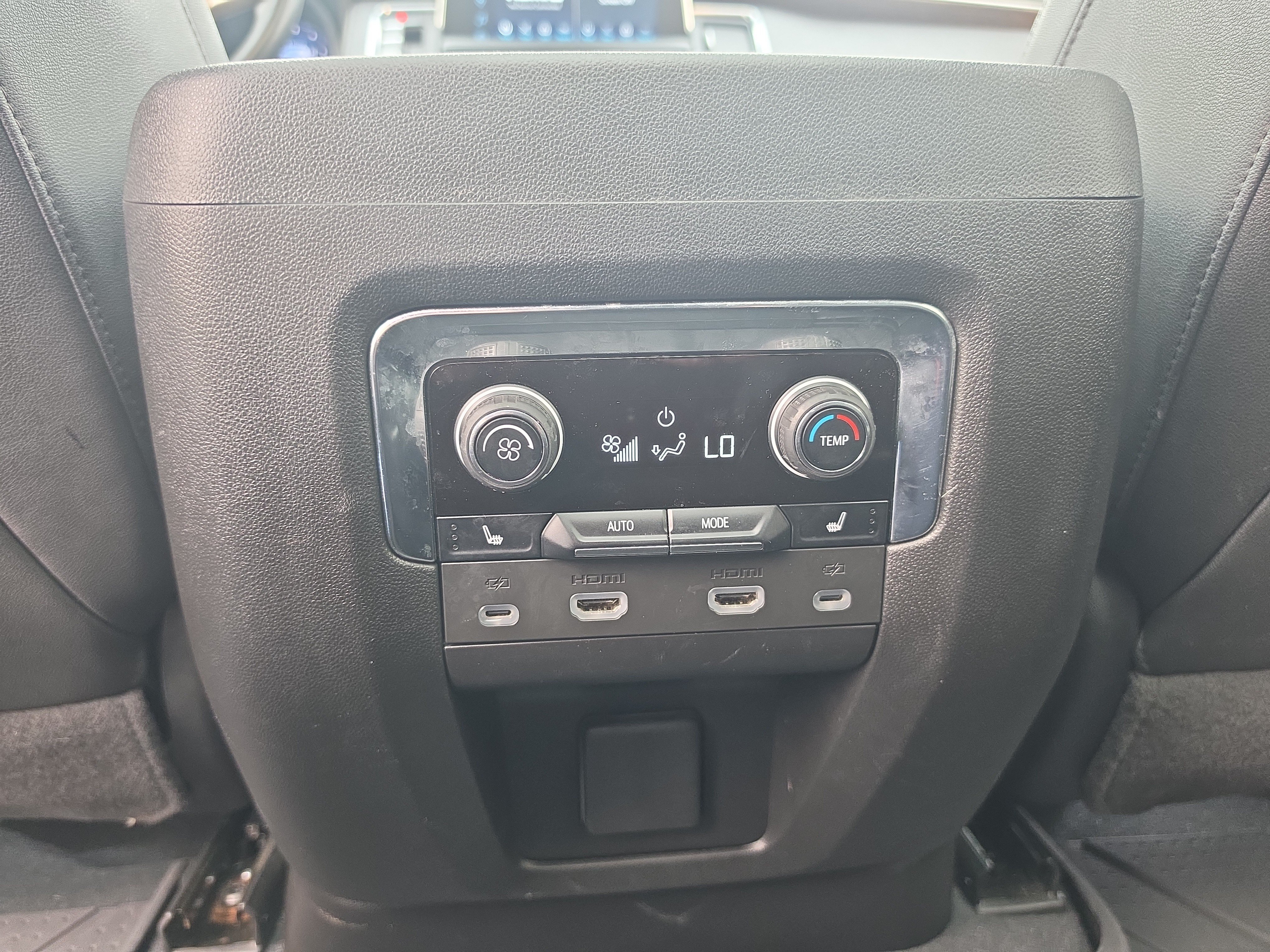 Used 2023 Chevrolet Tahoe High Country AWD/4WD image 18