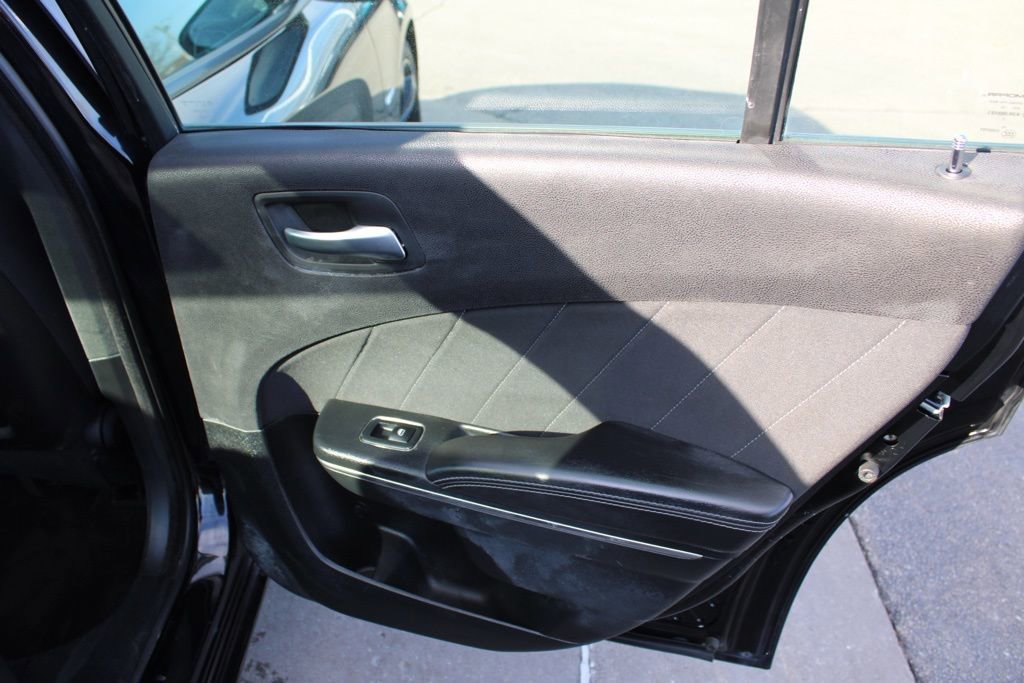 Used 2017 Dodge Charger R/T image 23