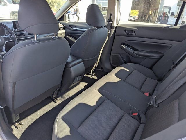 Used 2023 Nissan Altima 2.5 SV FWD image 29