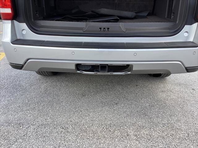 Used 2018 Ford Expedition Max XLT w/ Equipment Group 202A RWD image 16