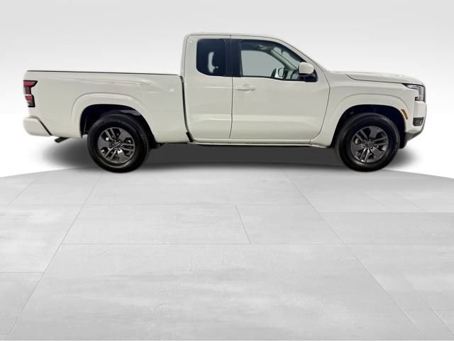 Used 2025 Nissan Frontier SV image 10
