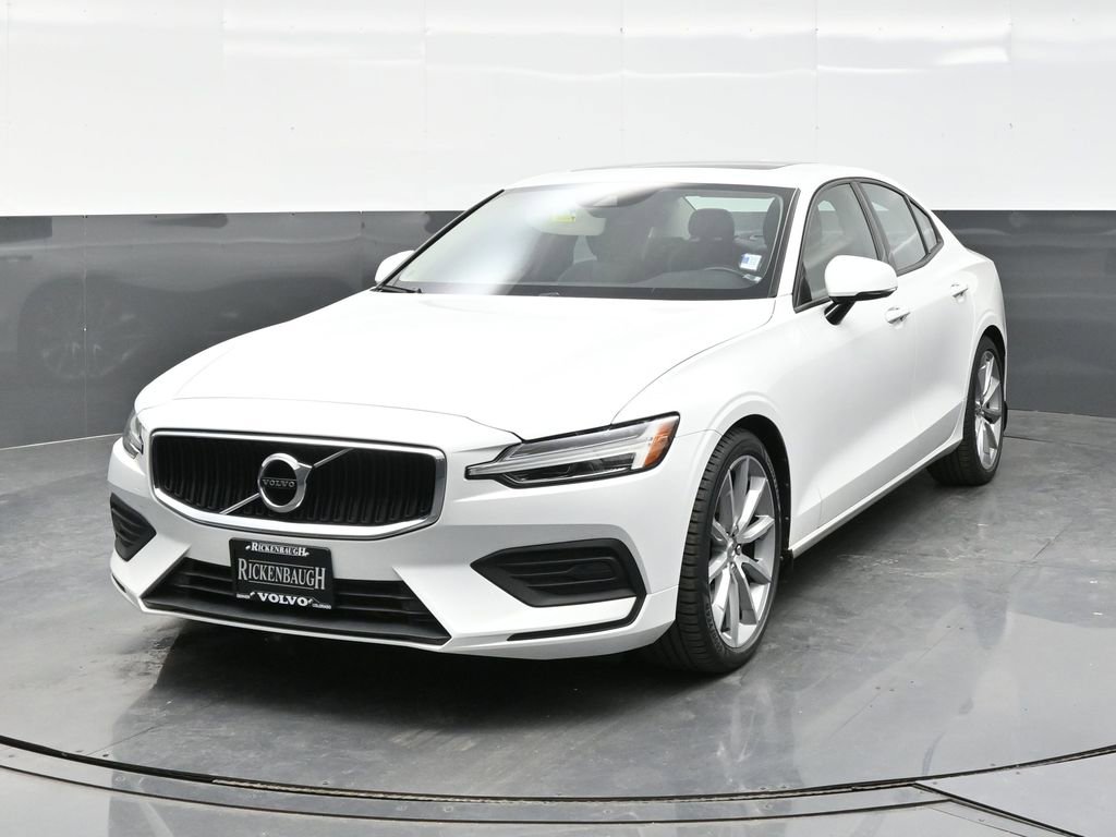 Used 2020 Volvo S60 T6 Momentum w/ Protection Package Premier image 2